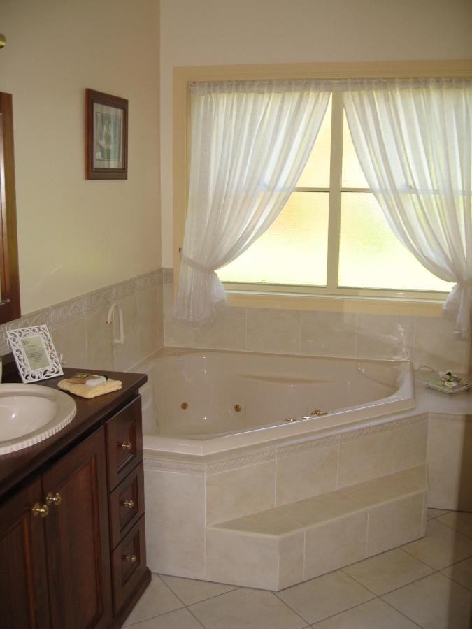 Pericoe Retreat Bed and Breakfast Ντούμπο Εξωτερικό φωτογραφία
